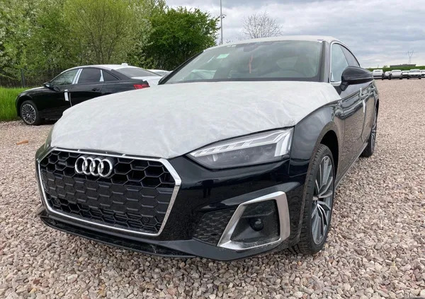 samochody osobowe Audi A5 cena 238234 przebieg: 1, rok produkcji 2024 z Kościan